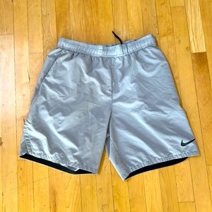 Nike athletic shorts size L